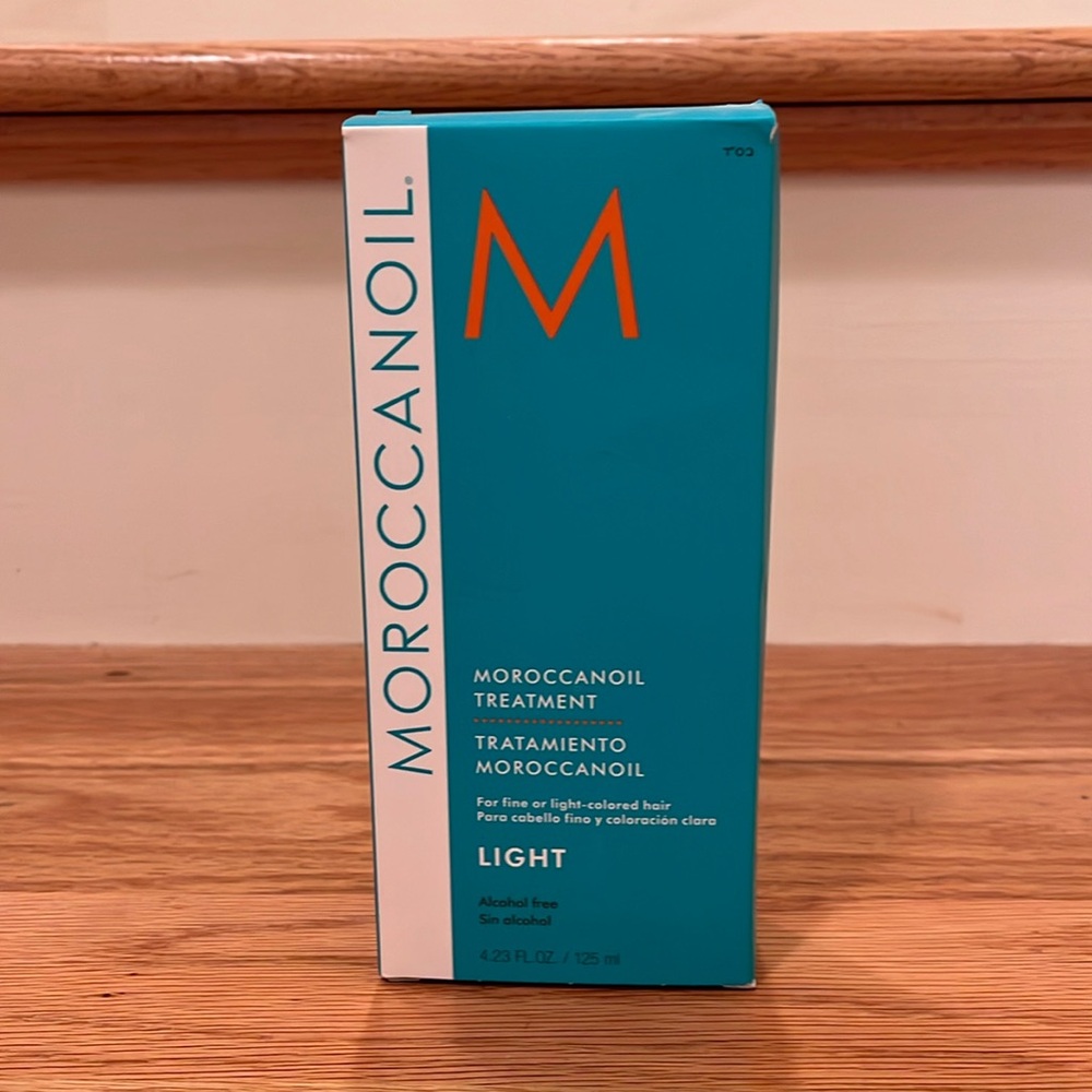 Moroccanoil Light Hair Treatment 4.23 oz